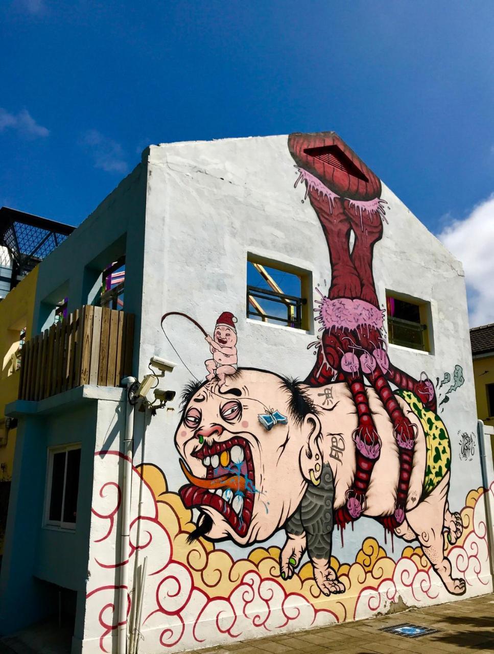 Wide Angle Hostel Tainan Exterior photo